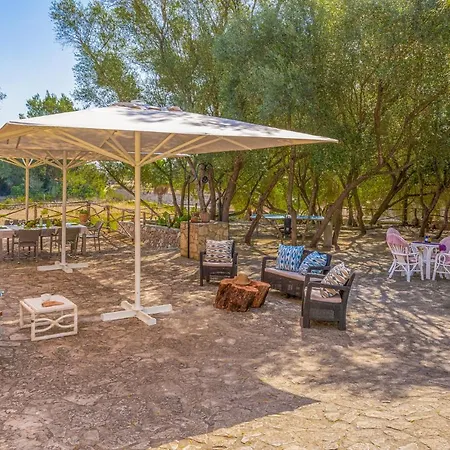 Villa Son Monserrat, *