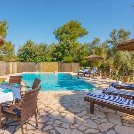 Villa Son Monserrat, *