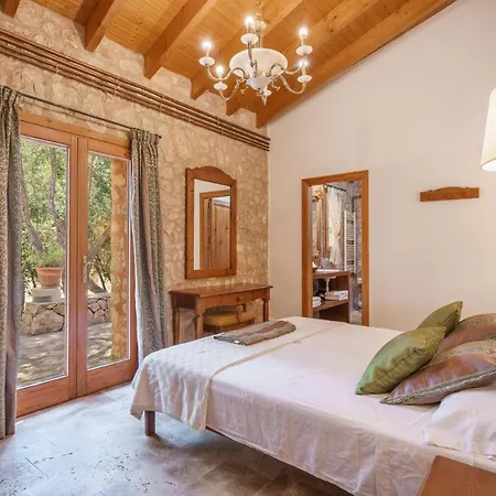 Son Monserrat, Villa Petra (Mallorca)