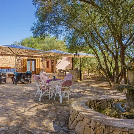 Villa Son Monserrat, *